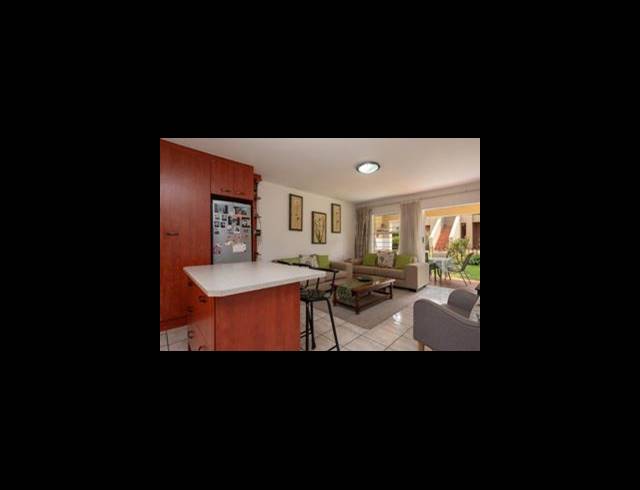 3 BEDROOM TOWNHOUSE FOR SALE IN BRACKENDOWNS